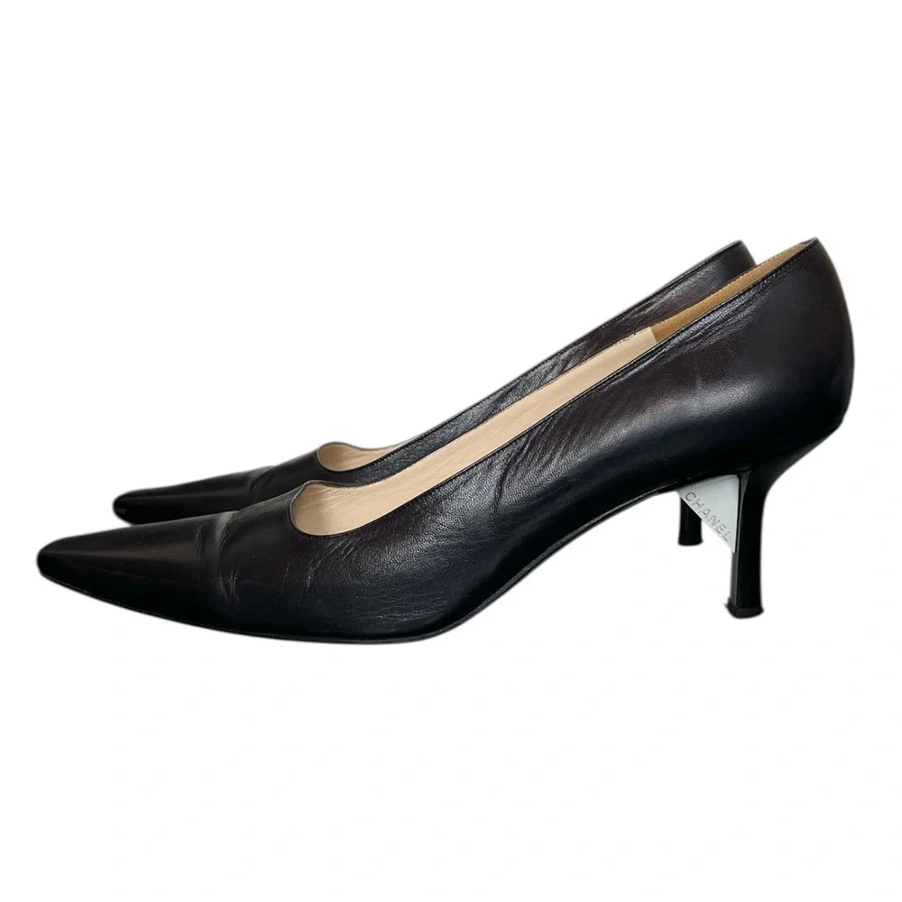 CHANEL Vintage 90s Square Toe High Cut Classic Pumps \\ 38.5